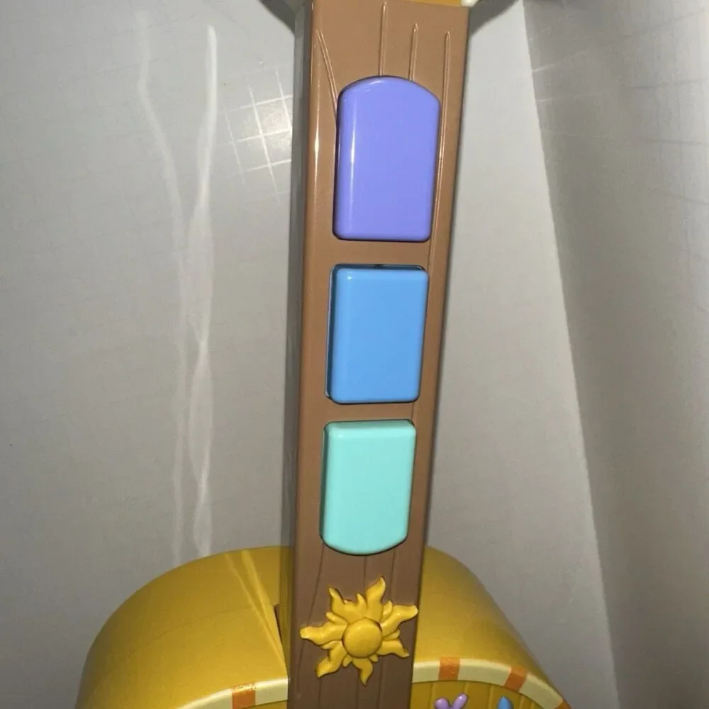 Disney Store Interactive Musical light up Guitar Rapunzel Tangled, TESTED, WORKS